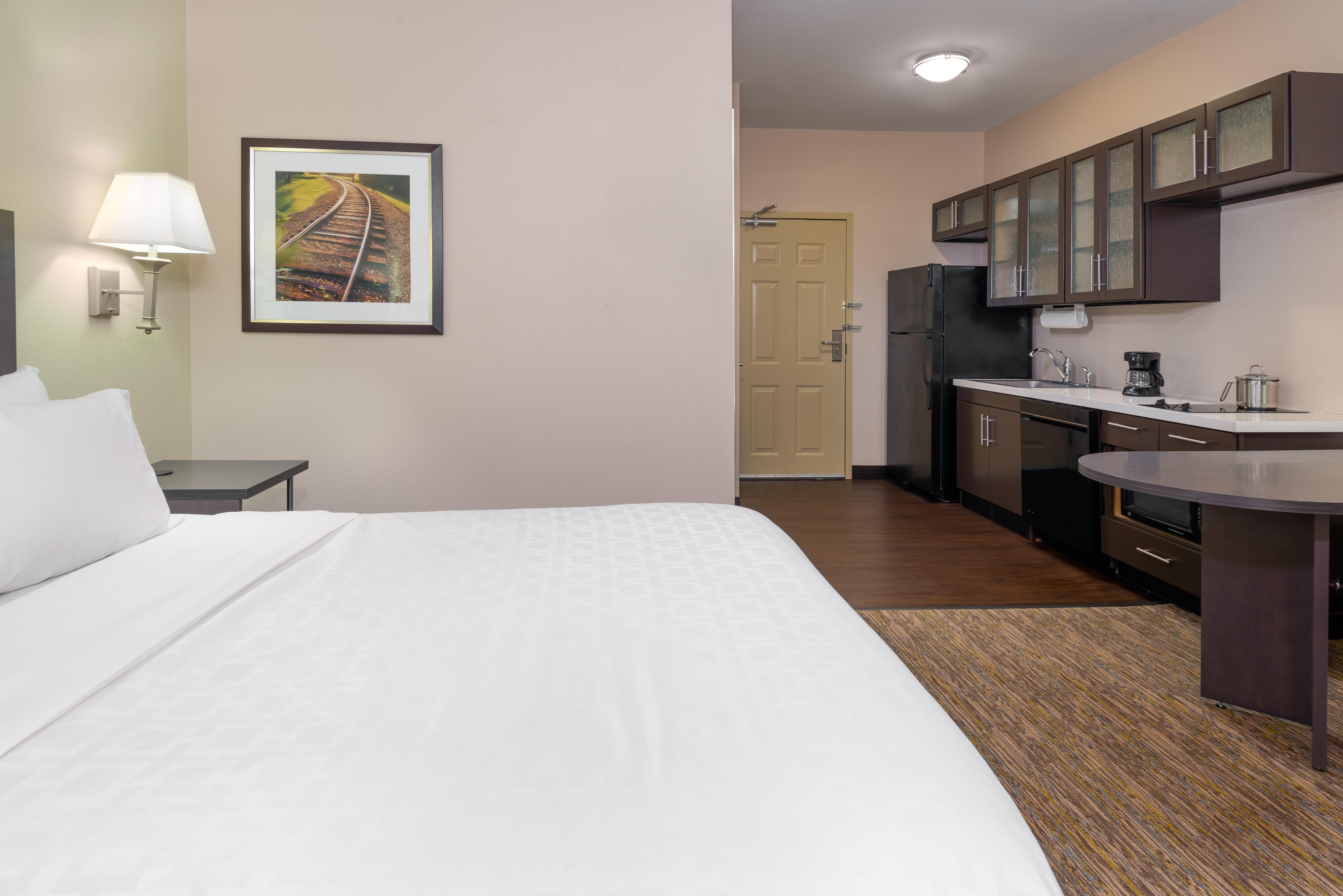 Candlewood Suites Athens By Ihg Exterior photo