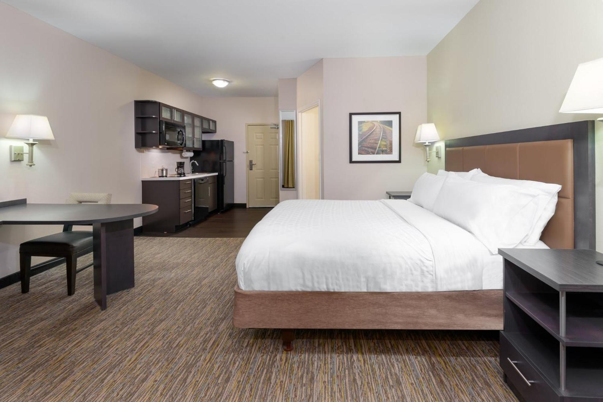 Candlewood Suites Athens By Ihg Exterior photo