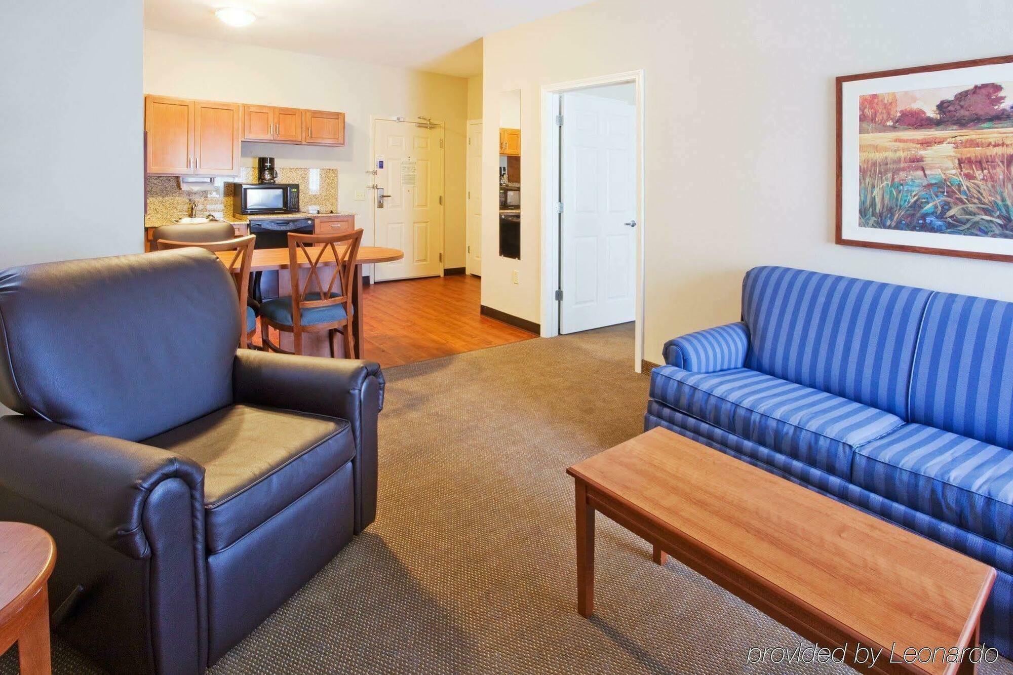 Candlewood Suites Athens By Ihg Room photo